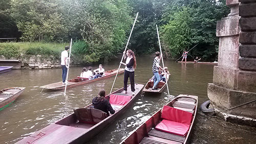 Freizeit in Oxford - Punting